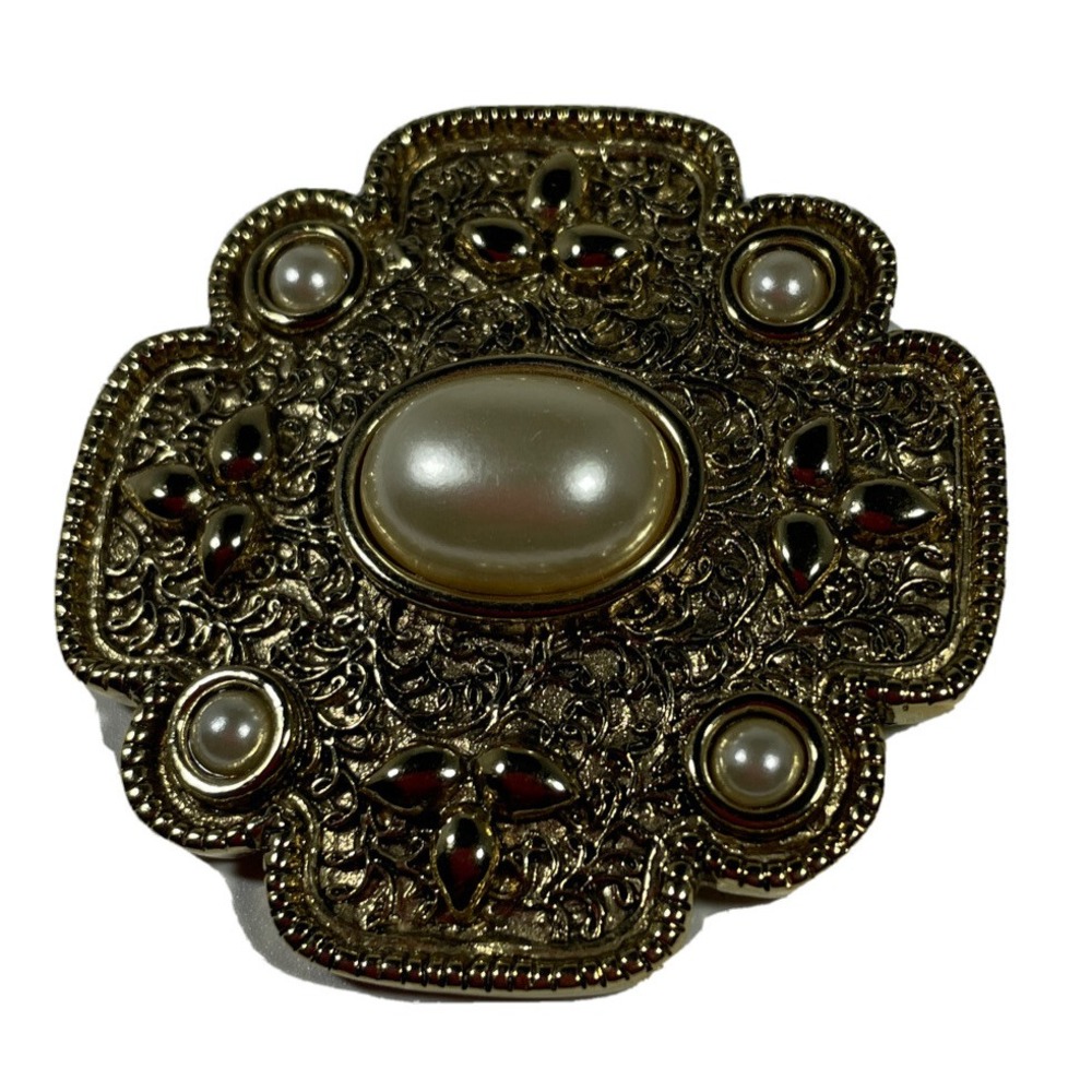 Landau Brooch Gold Faux Pearl‎ Ornate Quatrefoil Statement Pin Chic Victorian